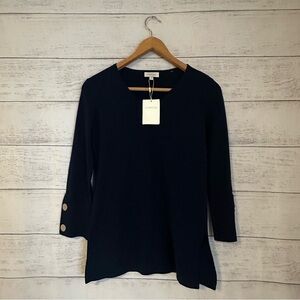 NWT Kinross V-Neck Top in Navy Blue.